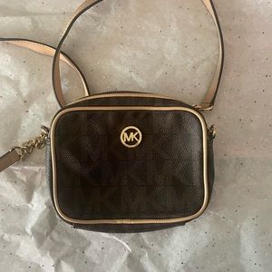 Michael kors small shoulder bag